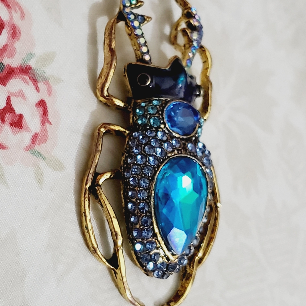 Enamel blue crystal Bug insect beetle gold brooch necklace pendant New Beautiful - Picture 11 of 14